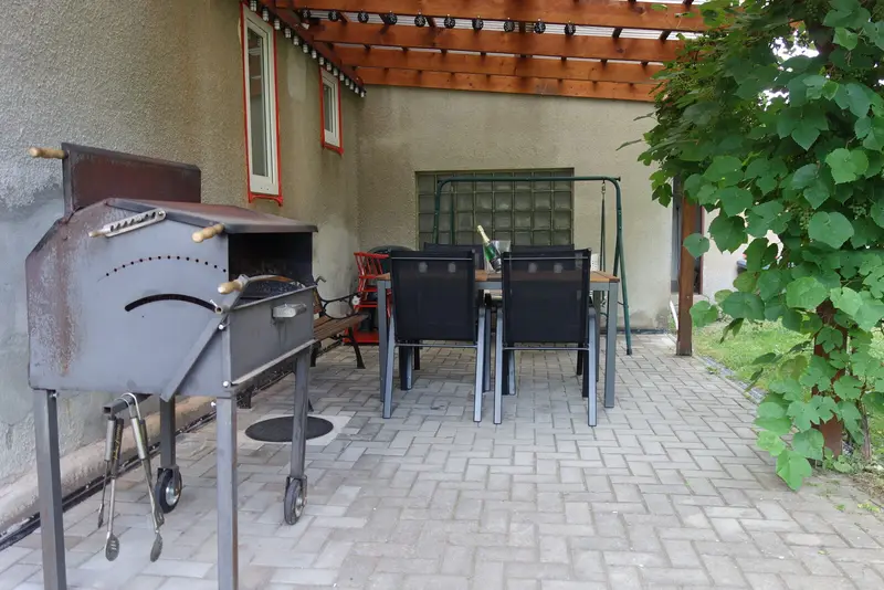 Posezení u grilu